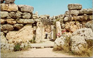 Gozo GGantija Temples Giant's Tower Unused Postcard G87