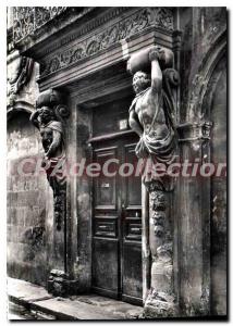 Postcard Modern BEAUCAIRE door of the Caryatids of former Htel Poralets