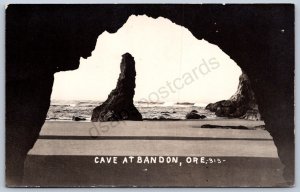 K45/ Bandon Oregon RPPC Postcard c1910 Cave Ocean Shore 153