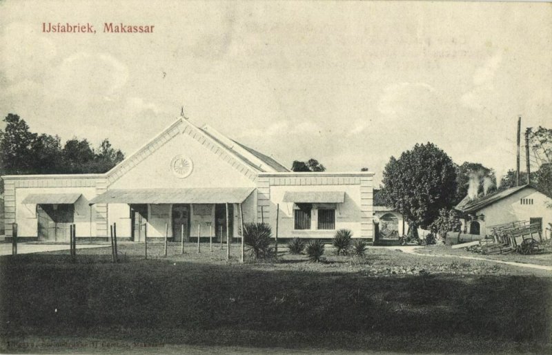 indonesia, CELEBES SULAWESI MAKASSAR, IJsfabriek, Ice Factory (1910s) Postcard