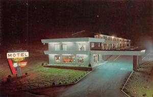 BRIDGEPORT, WV West Virginia  TOWNE HOUSE MOTOR LODGE~Night  ROADSIDE Postcard