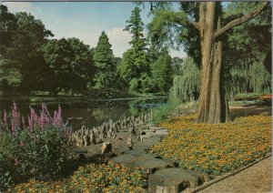 Middlesex Postcard - The Lake, Syon Park, Brentford. Used Postcard RR19978