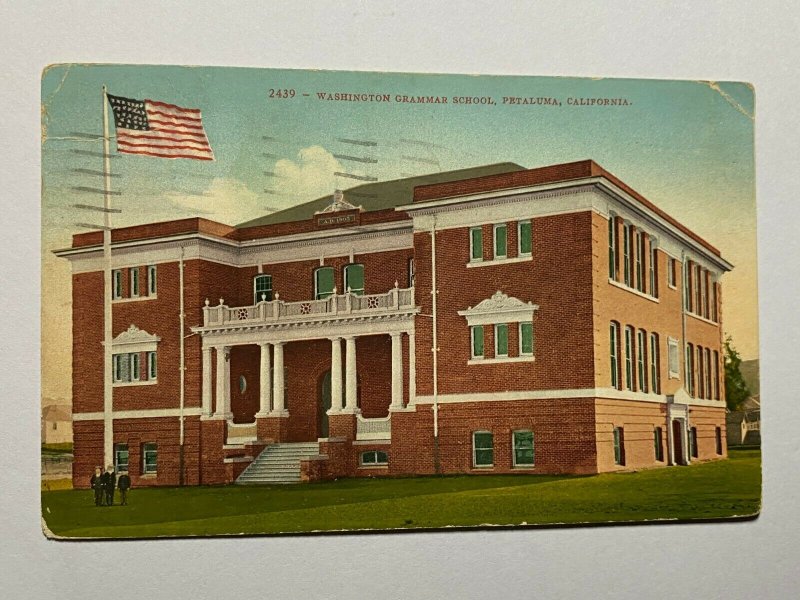 POSTED 1919 VINTAGE POSTCARD - WASHINGTON GRAMMER SCHOOL PETALUMA USA (KK1024)