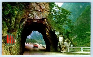 A quiet scene along Taroko Gorge TAIWAN Postcard