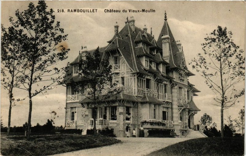 CPA RAMBOUILLET - Chateau du Vieux-Moulin (246605)