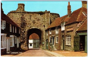 VINTAGE POSTCARD HISTORICAL STONE LANDGATE AT RYE AT SUSSEX U.K.