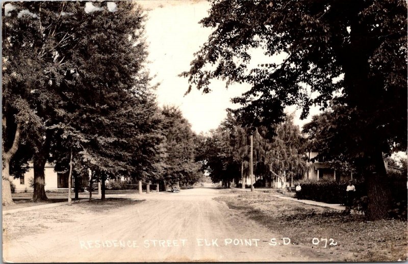 RPPC Residential Street, Elk Point SD Vintage Postcard X44