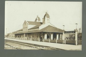 Bismarck NORTH DAKOTA RPPC c1910 DEPOT Train Station N.P. RR Northern Pacific RY