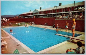 Vtg Waynesboro Virginia VA Swimming Pool View Wayne Motor Lodge Motel Postcard