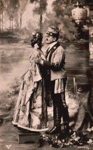 Vintage Postcard 1909 Portrait of Couple Lovers Husband & Wife Lover Romance Art