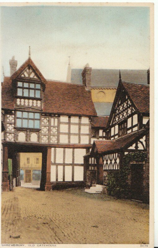 Shropshire Postcard - Shrewsbury - Old Gatehouse - Ref 8526A