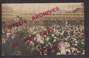 Oshkosh WISCONSIN RPPC 1918 WW1 DEPOT Train Station ARMY TROOPS LEAVING WAR KB