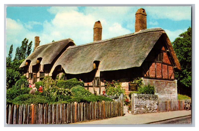 Anne Hathaway's Cottage England Postcard 