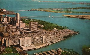 Miami FL-Florida, Skyline With Miami River In The Foreground Vintage Postcard