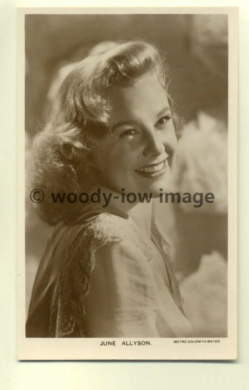 b0987 - Film Actress - June Allyson - Picturegoer postcard no W162