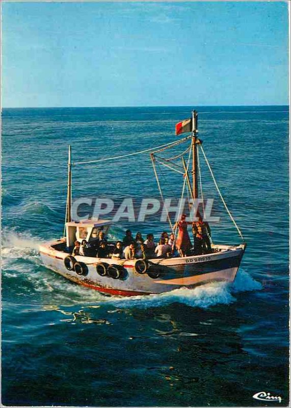 Postcard Modern Treport (Seine Mar) ride Fishing Boat