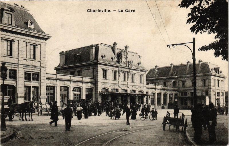 CPA CHARLEVILLE - La Gare (135394)