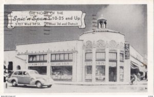 LOS ANGELES, California, 1940; Spic N'Span Store 5&10