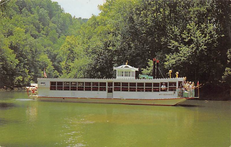 Sightseeing cruiser on Green River Mammoth Cave National Park, KY