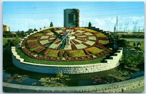 Postcard - Ontario Hydro's Floral Clock - Canada