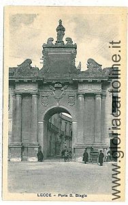 VINTAGE POSTCARD: LECCE Citta': PORTA SAN BIAGIO-