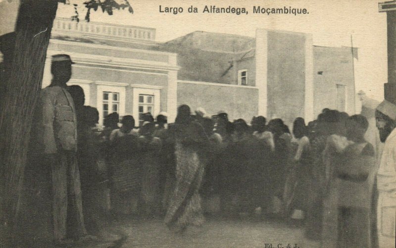 PC CPA MOZAMBIQUE, LARGO DA ALFANDEGA, Vintage Postcard (b24878)