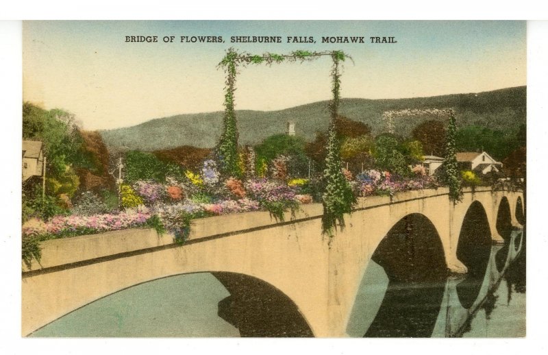 MA - Mohawk Trail, Berkshires. Bridge of Flowers, Shelburne