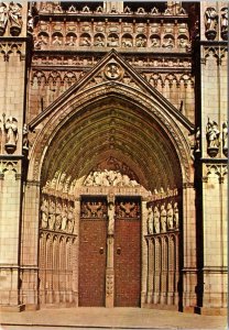 postcard Toledo, Spain - Cathedral, Main door