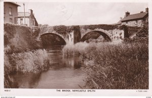 RP: NEWCASTLE EMLYN , Wales , 1954 ; The Bridge : TUCK