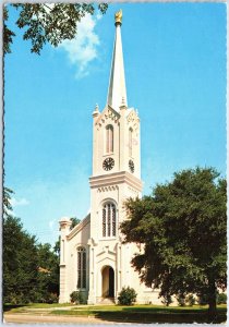 CONTINENTAL SIZE POSTCARD FIRST PRESBYTERIAN CHURCH OF PORT GIBSON MISSISSIPPI