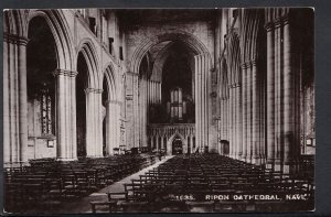 Yorkshire Postcard - Interior of Ripon Cathedral    RS3068