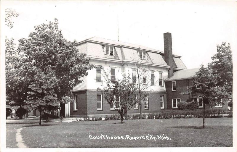 D53/ Rogers City Michigan Mi RPPC Postcard County Court House 1950   12