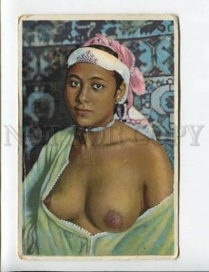 3174142 Semi-nude arabian girl Vintage postcard