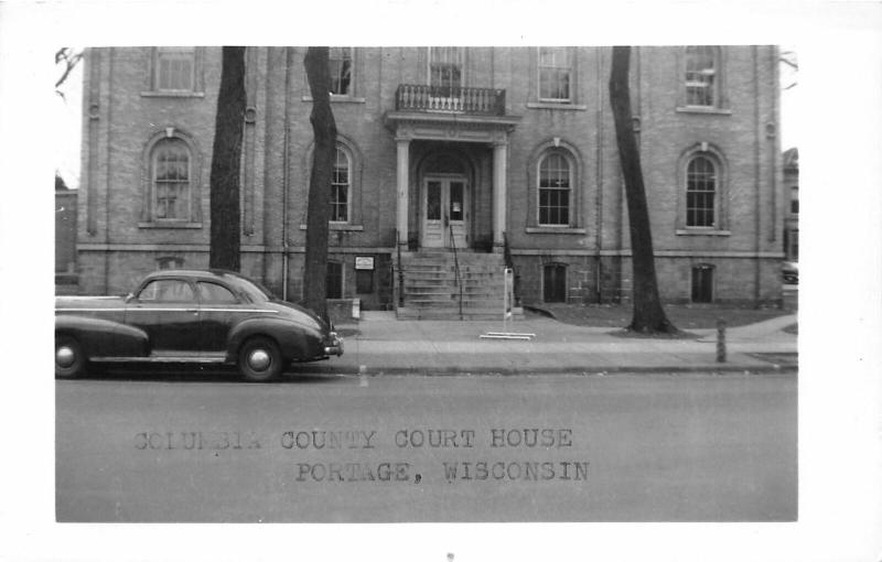 F15/ Portage Wisconsin RPPC Postcard c1950s Columbia County Court House