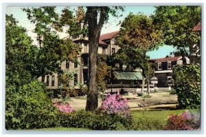 c1940 Scenic View Hyde Park Inn Burlington Vermont Antique Hand-Colored Postcard