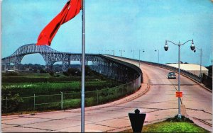 Canada Ontario Sarnia Entrance Blue Water Int. Bridge Vintage Postcard C163