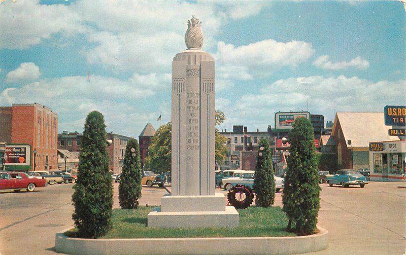 Autos Boston Massachusetts 1950s Postcard War Memorial Tichnor 12010