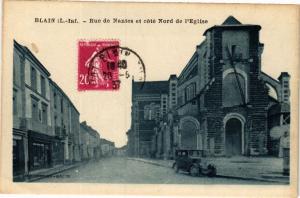 CPA BLAIN - Rue de NANTES et cote Nord de l'Église (222643)