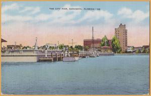 Sarasota, FLA., The city Pier, Motor & Sail Boats - 1942