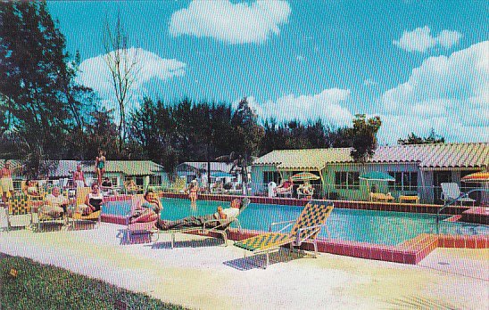 Saxon Motel & Apartments Pool Miami Florida