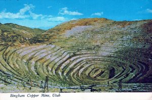 VINTAGE POSTCARD CONTINENTAL SIZE BINGHAM COPPER MINE BINGHAM COUNTY UTAH