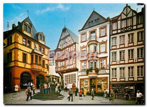 Modern Postcard Bernkastel Kues Mosel Markokatz mit Rathaus und St Michaelsbr...