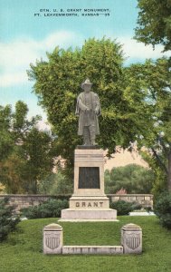 Vintage Postcard 1930's Gen. US Grant Monument Ft. Leavenworth Kansas KS