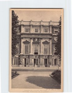 Postcard Centre Portion Of S. Front, Hampton Court Palace, East Molesey, England