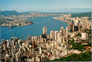 Postcard Hong Kong & Kowloon from the Peak Harbor Scene Skyscrapers 1980s K23