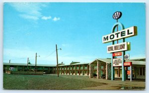 GALLUP, NM  New Mexico ~ Route 66 ROYAL HOLLIDAY MOTEL c1960s Roadside Postcard