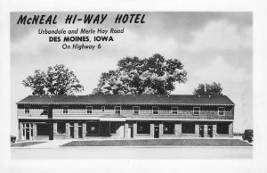 RPPC Des Moines, Iowa MCNEAL HI-WAY HOTEL Roadside Vintage Photo Postcard 1952