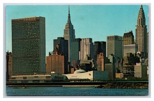 United Nations Manhattan Skyline New York City NY Chrome Postcard R8