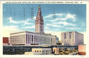 Postcard TRAIN STATION SCENE Cleveland Ohio OH AI1285