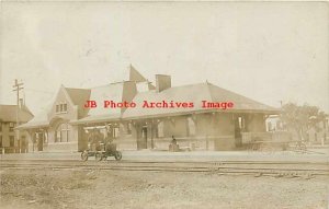 Depot, Illinois, Sterling, RPPC, Chicago Northwestern Railroad Station, Cart